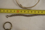 Armband, halsband, örhängen mm. A274