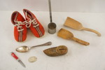 Nysilver sked, vintage barnskor mm. A287