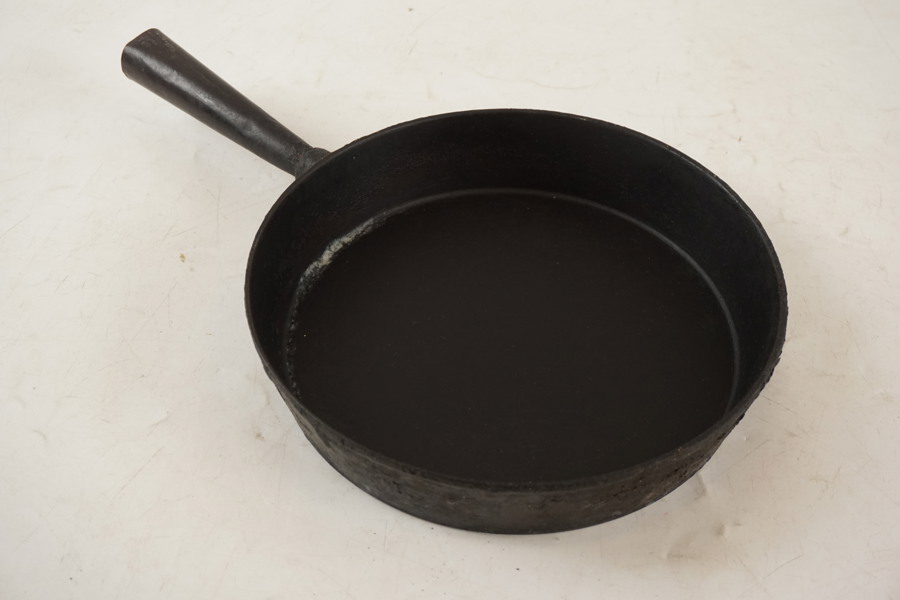 Stekpanna gjutjärn. C48