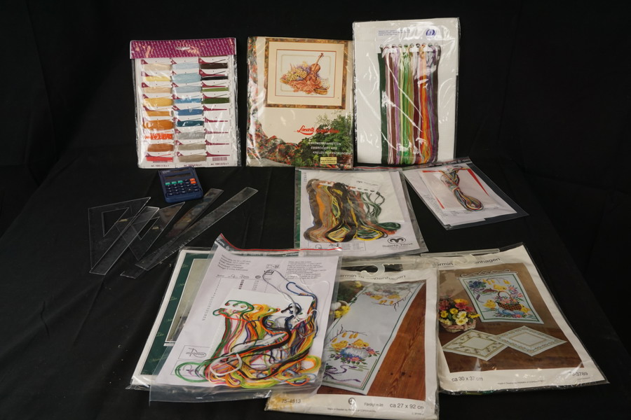 Broderikit och Mönster mm. A302