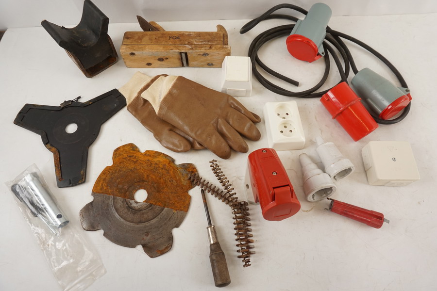 Röjsågklingor och stickpropp 3-fas mm. D50