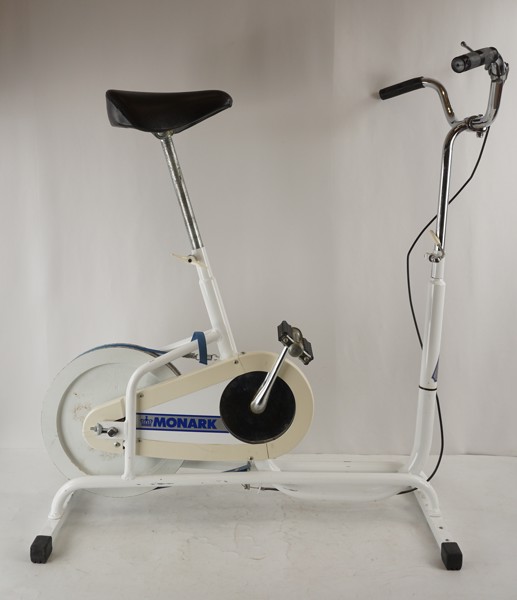 Monark 872 Motionscykel. B409