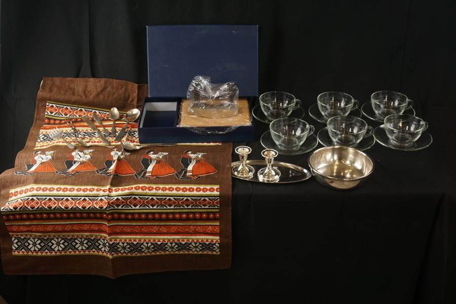 Frösö väggbonad, nysilver bestick mm. A357