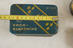 Vintage plåtburkar Pyramiden mm. A360