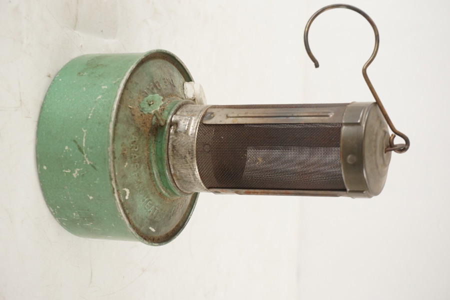 The Dan Vintage Paraffinlampa. C69