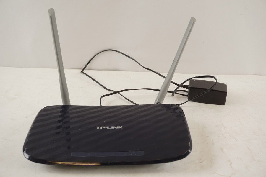 TP-Link Router. A306