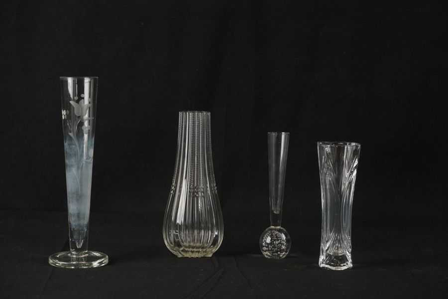 4st Små blomvas i glas. G102