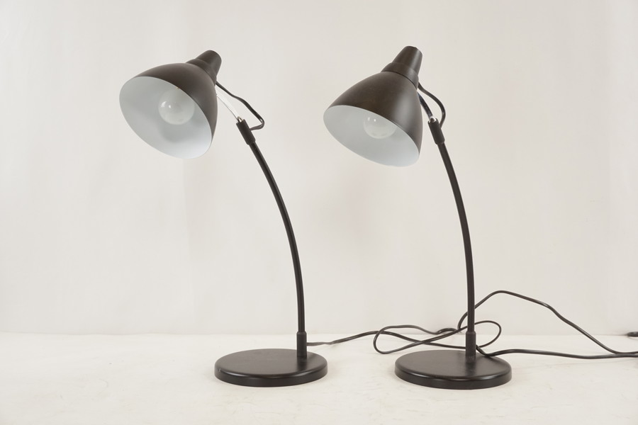 2st Bordslampor Massive, svart. C68