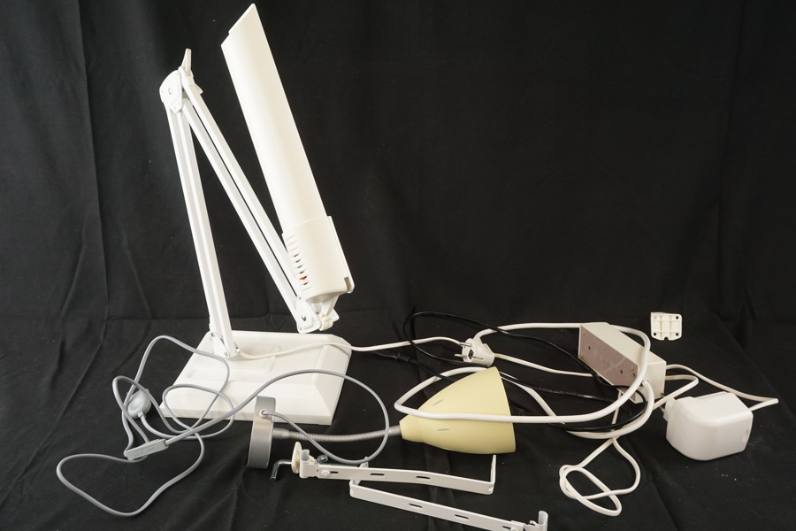 Bordslampa / skrivbordslampa mm. BC467  