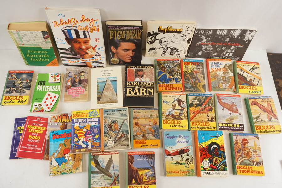 Böcker Biggles mm. BC382