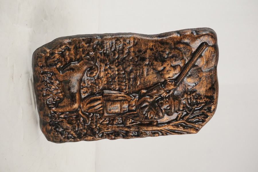 Gipsrelief, jägare. A54