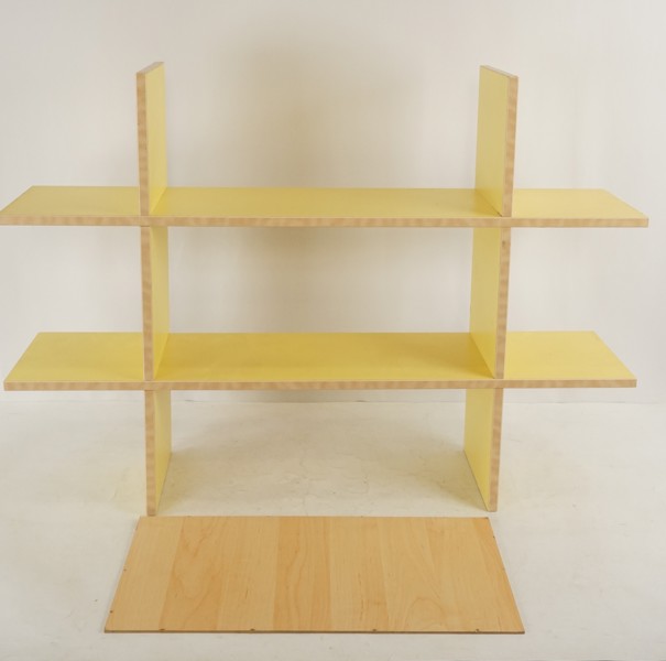 Retro vägghylla gul. B126 