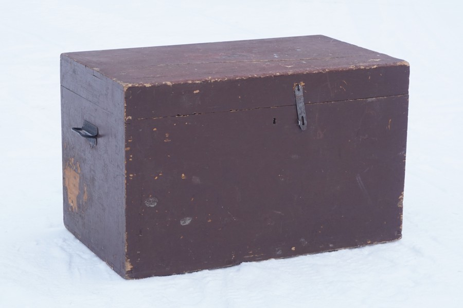 Träkista brun. B169 