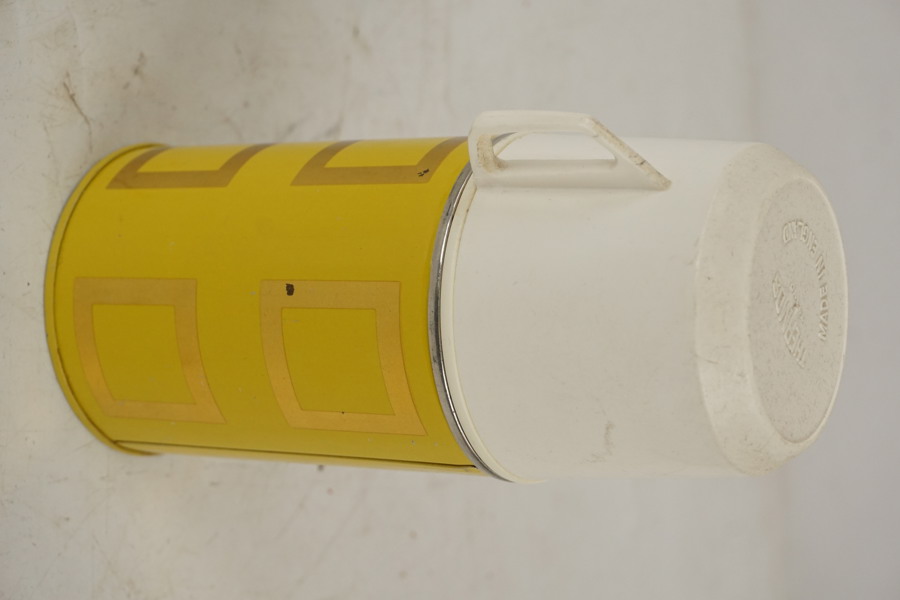 Vintage Thermos gul. C24