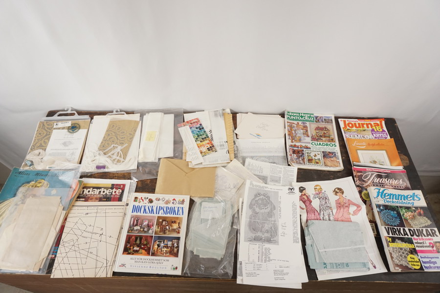 Dockskåpsboken Mönster mm A1