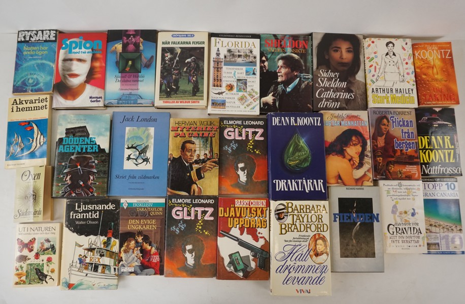 28st Böcker Dean Koontz mm. BC61/