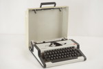 Olympia Travel de luxe, skrivmaskin grå. C72
