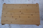 Soffbord i furu. B525 