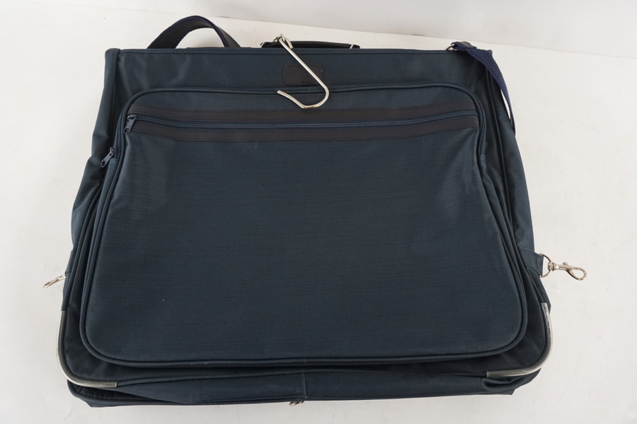 Garderobresväska, blå. BC266/