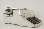 Facit Skrivmaskin vit. A79/