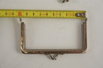 Metallhandtag för väskor mm. A207/
