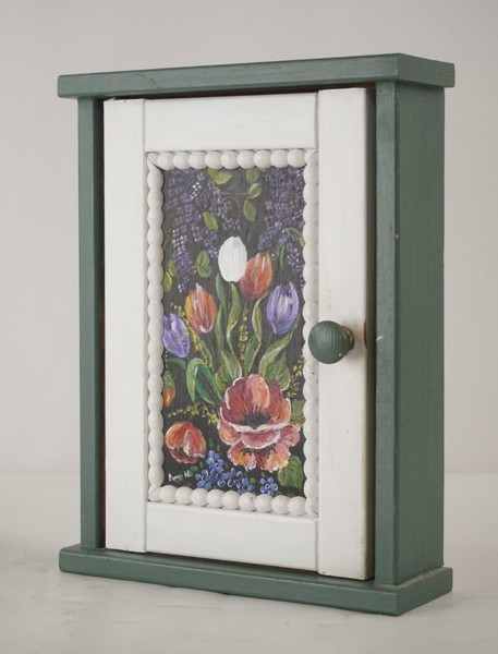 Nyckelskåp, Handdekorerad. A7 