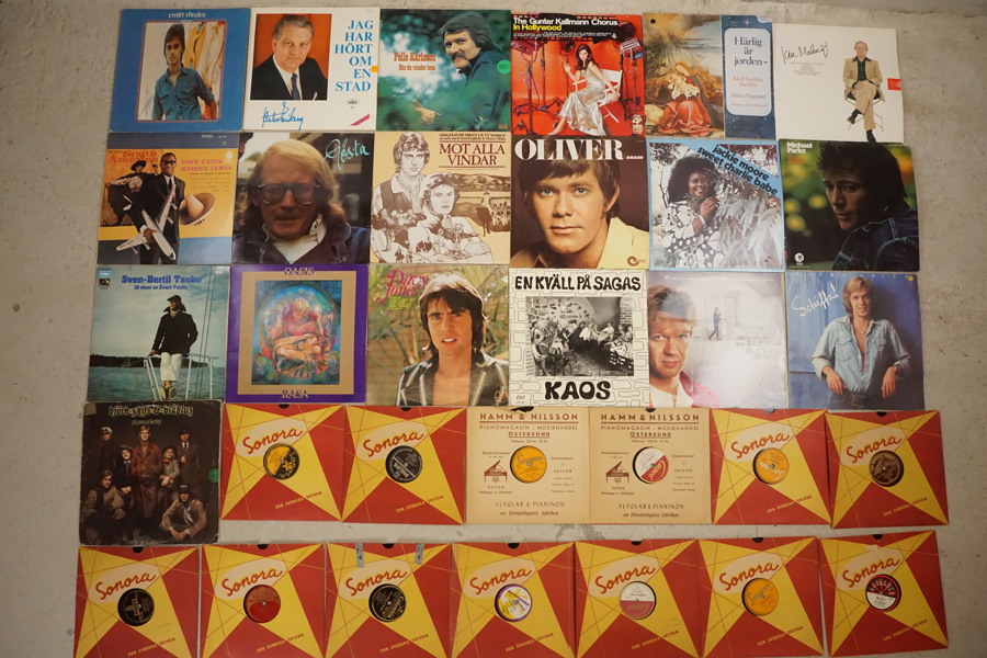 19LP-skivor + 13stenkakor, Mot alla vindar mm. A49