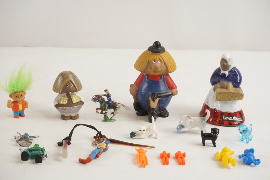 Keramikfigurer, Kurt Nilsson, Kringel Anna mm. A51