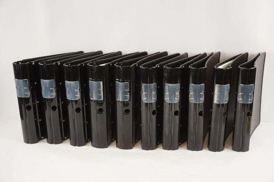 10st Pärm Agrippa A4 i metall svart. BC36