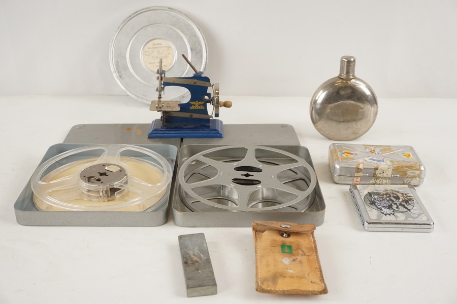 Casige Miniatyrsymaskin, plåtfilmboxar, mm. A62