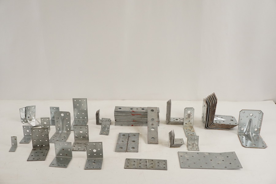 Olika typer beslag. D12