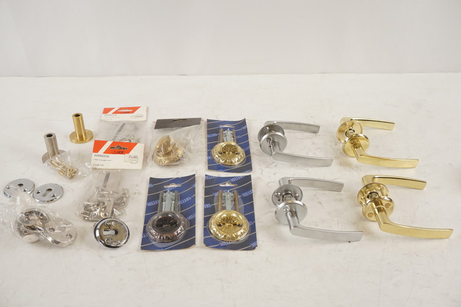 4st Dörrhandtag, Cylindervredsats mm. D97