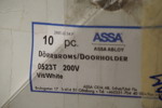6st ASSA Dörrbromsar 200V Vit. D104