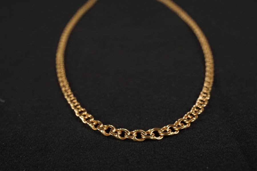 Guldhalsband i 18k 5g. A89