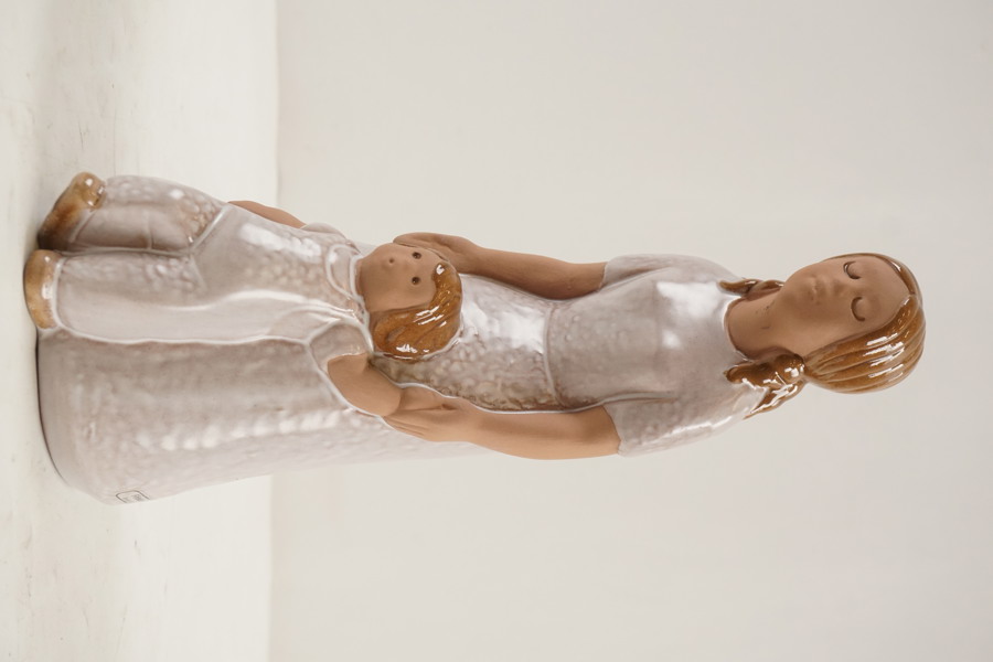 De första stegen, Jie Keramik Gantofta, Keramikfigur. G32