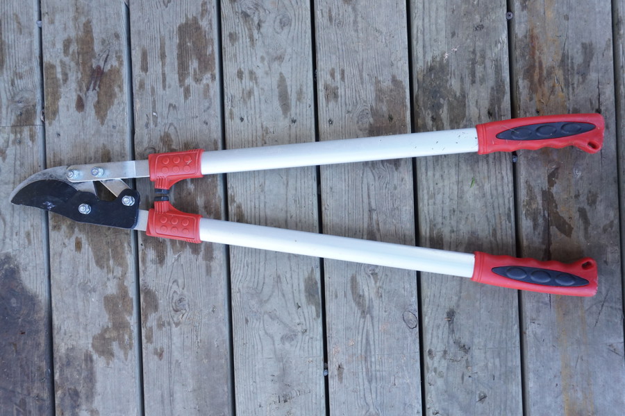 Grensax röda handtag. B98