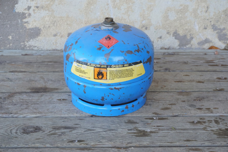 Gasolflaska i metall blå. B103