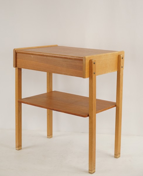 Sängbord teak, 1950-/60-tal. B135