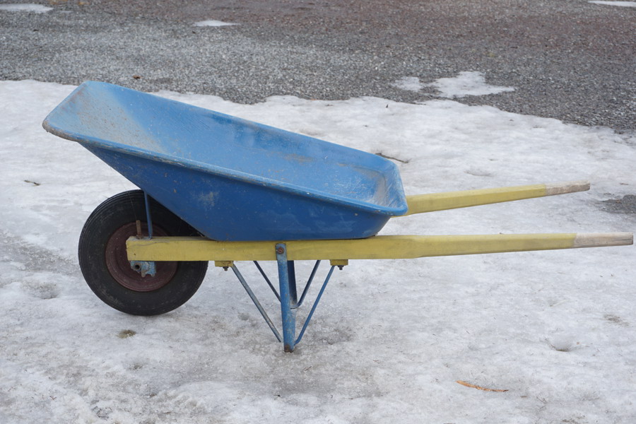 Skottkärra, blå. B141