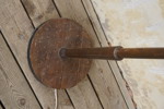 Golvlampa, trä & metall. B148