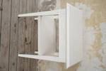 Sängbord/sidobord vit målad. B167 