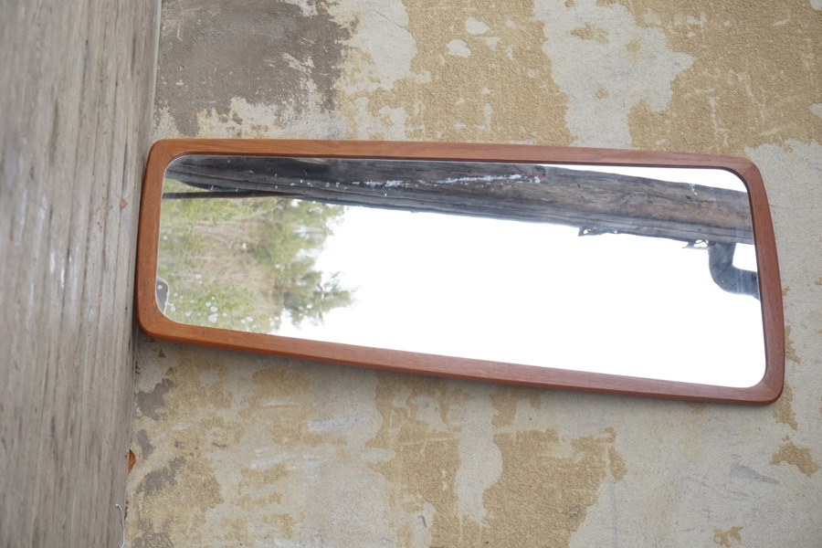 Aarhus Spegel i teak. B172