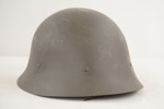 Militär stålhjälm. C13