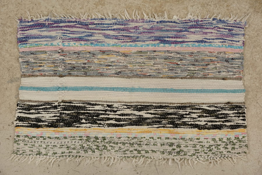 Liten trasmatta 72x45cm. B438/