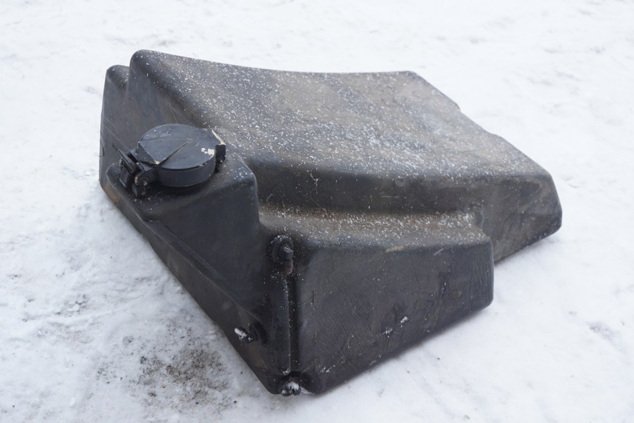 Ski-doo bränsletank slutet på 70-talet. B412/