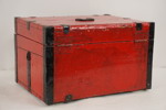 Liten Träkista, rödmålad. D24