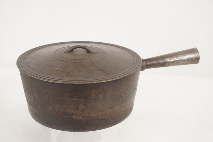 Gryta meed lock 4L i gjutjärn. C20