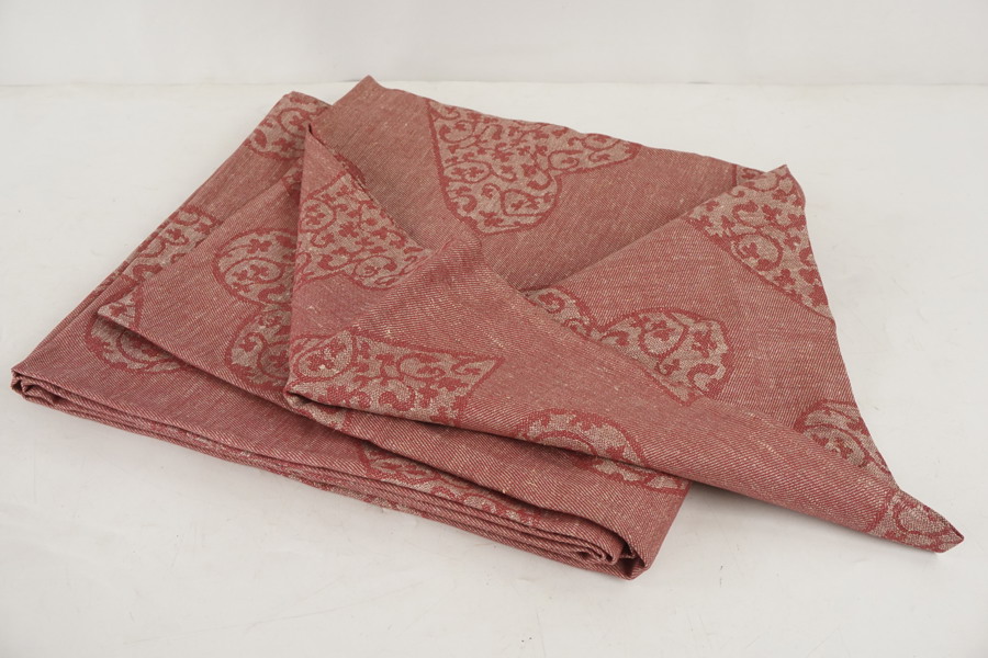 Linne duk röd 145x345cm. A141