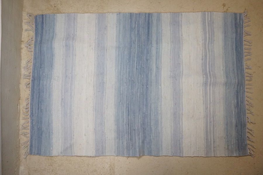 Matta blå 180x120cm. B243