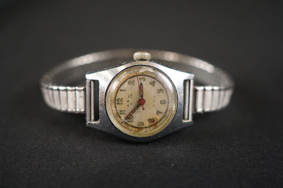 ASU incablock, dam armbandsur. A13